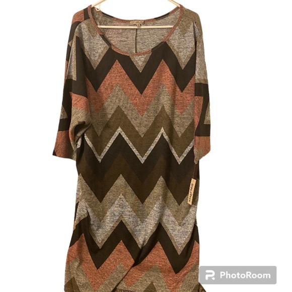 Ultra Teeze Women’s Pull Over Plus Size 2x Chevron Print Knit Dress. - Picture 2 of 6